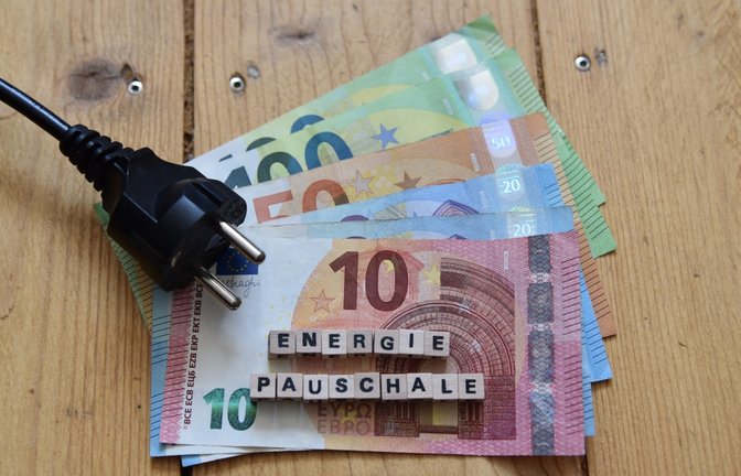 Die 300 Euro brutto gibt es auch für Rentner.<span class='image-autor'>Foto: Dueringerto / shutterstock.com</span>