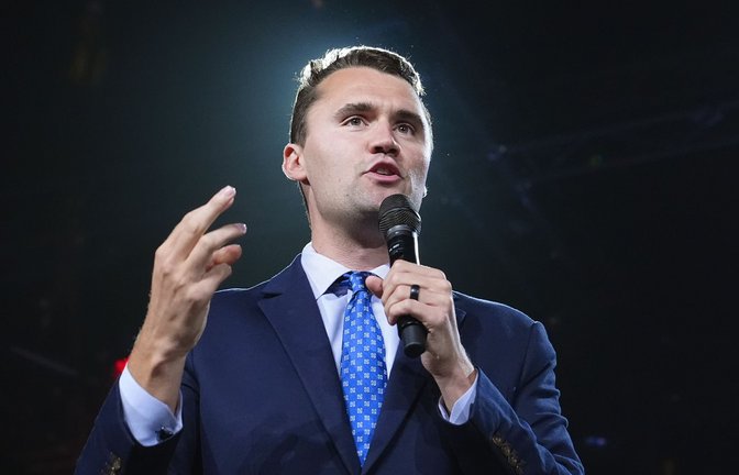 Charlie Kirk, rechtskonservativen Podcaster und Aktivist.<span class='image-autor'>Foto: Ross D. Franklin/AP/dpa/Ross D. Franklin</span>