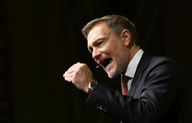 Christian Lindner spricht beim Dreikönigstreffen der FDP in Stuttgart.<span class='image-autor'>Foto: AFP/THOMAS KIENZLE</span>