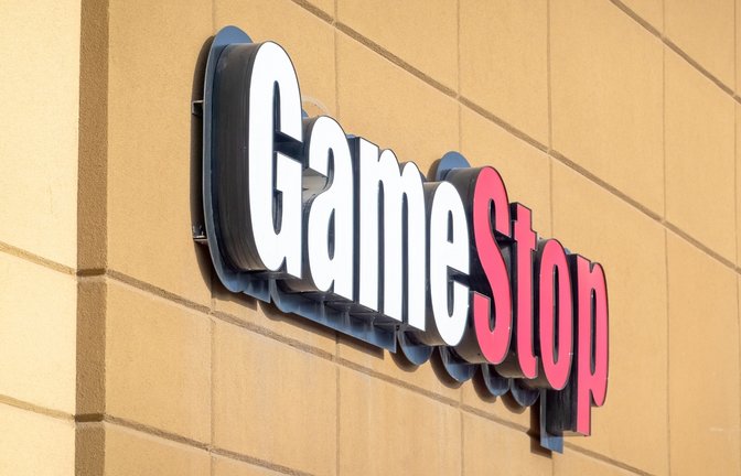 Gamestop plant die Übernahme von Ebay für 56 Milliarden Dollar. Was hinter dem Deal steckt und welche Chancen und Risiken es gibt.<span class='image-autor'>Foto: Habanero Pixel / Shutterstock.com</span>