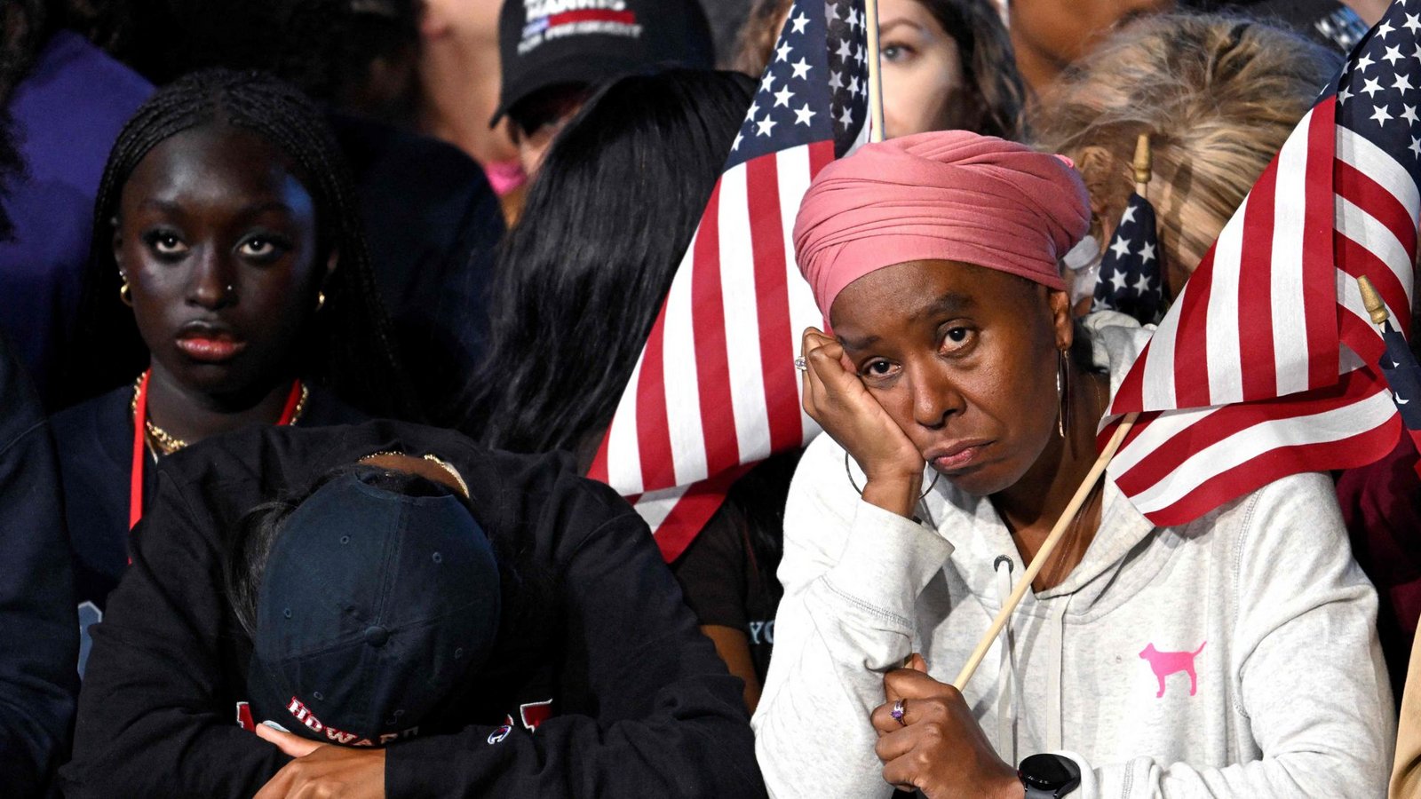 Von Unglauben bis Verzweiflung: Harris-Unterstützer auf der offiziellen Wahlparty der Demokraten auf dem Campus der Howard University in Washington D.C.Foto: AFP/ANDREW CABALLERO-REYNOLDS