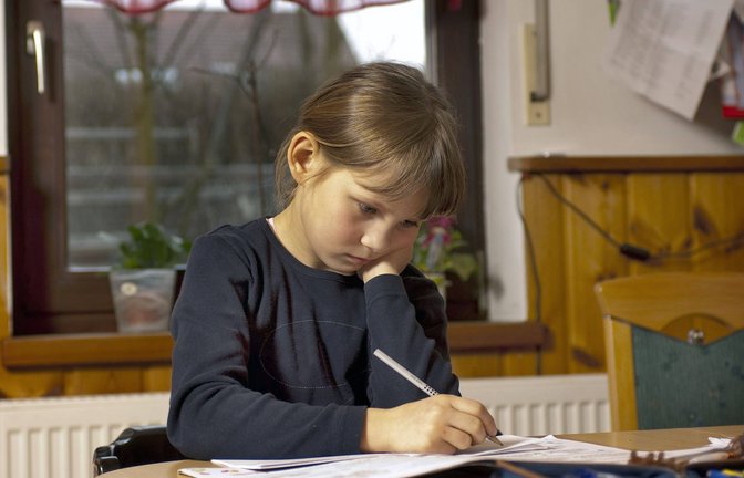 Hausaufgaben sind für viele Kinder eine lästige Pflicht. Wie bekommt man sie trotzdem gut gewuppt?<span class='image-autor'>Foto: imago images/blickwinkel/McPHOTO/B. Leitner</span>