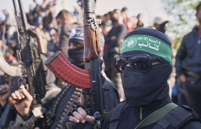 Kämpfer der Hamas beherrschen noch immer Teile des Gazastreifens.<span class='image-autor'>Foto: AP/dpa/Abdel Kareem Hana</span>