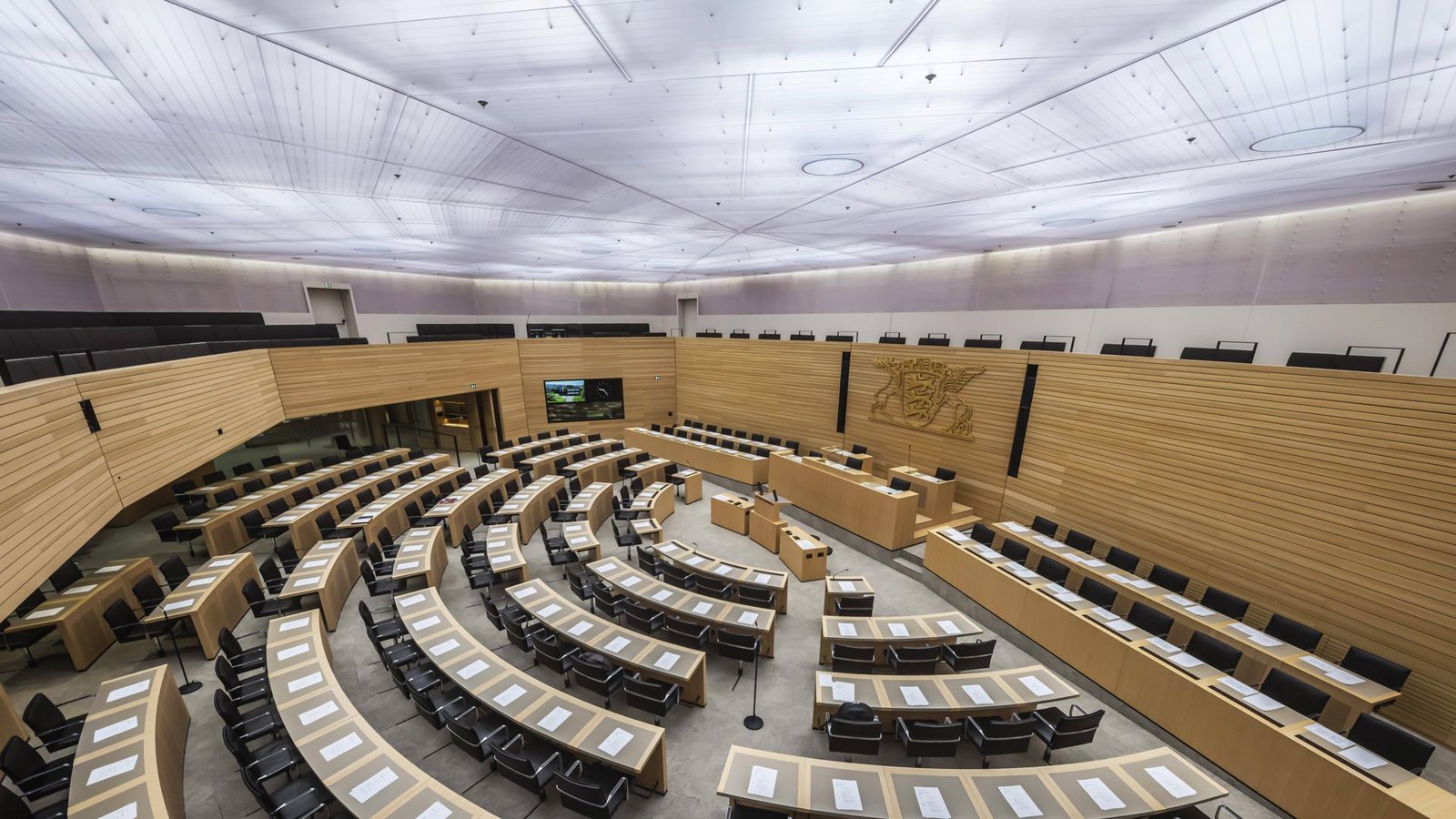 Der neue Landtag von Baden-Württemberg kommt erstmals zusammen.Foto: IMAGO/Arnulf Hettrich Der neue Landtag von Baden-Württemberg kommt erstmals zusammen.Foto: IMAGO/Arnulf Hettrich