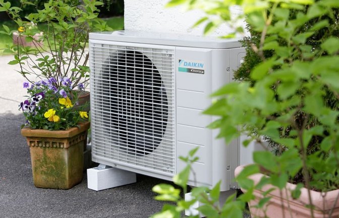Sogenannte Split-Klimaanlagen werden immer beliebter. Doch Mieter brauchen zum Einbau die Genehmigung des Vermieters.<span class='image-autor'>Daikin Airconditioning Germany GmbH/obs/dpa</span>