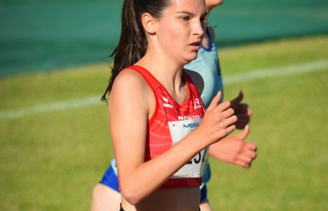 Chiara Heidinger legt einen starken Schlussspurt hin, überrennt fünf Konkurrentinnen und gewinnt mit Bestzeit. <span class='image-autor'>Foto: privat</span>
