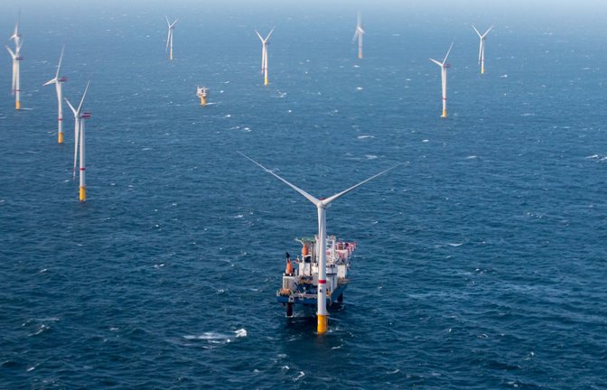 Die Windräder in der Nord- und Ostsee weisen inzwischen eine Leistung von 10,2 Gigawatt auf. (Archivbild)<span class='image-autor'>Foto: Kurt Desplenter/BELGA/dpa</span>