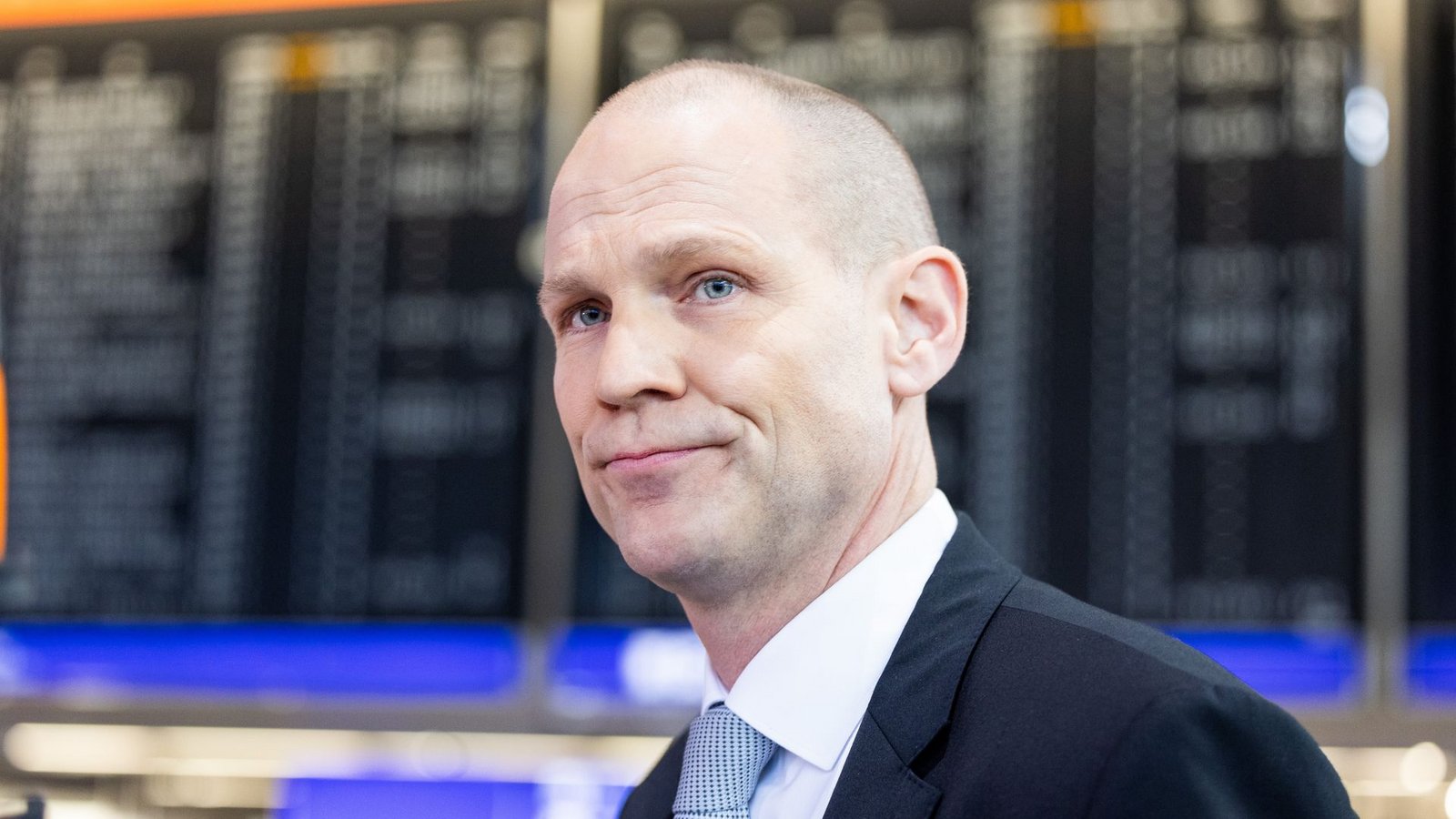 Lufthansa-Personalchef Niggemann zeigt harte Kante.Foto: Lando Hass/dpa