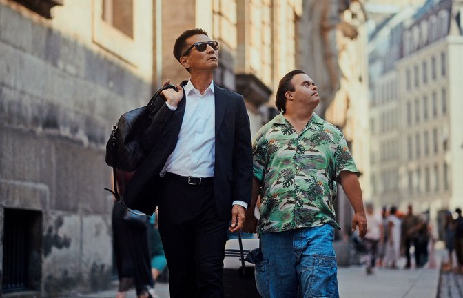 Freunde: Hideo (Kanji Tsuda, li.)  und  Buschi (Aladdin Detlefsen, re.)<span class='image-autor'>Foto: Pandora Film/Felix Abraham</span>