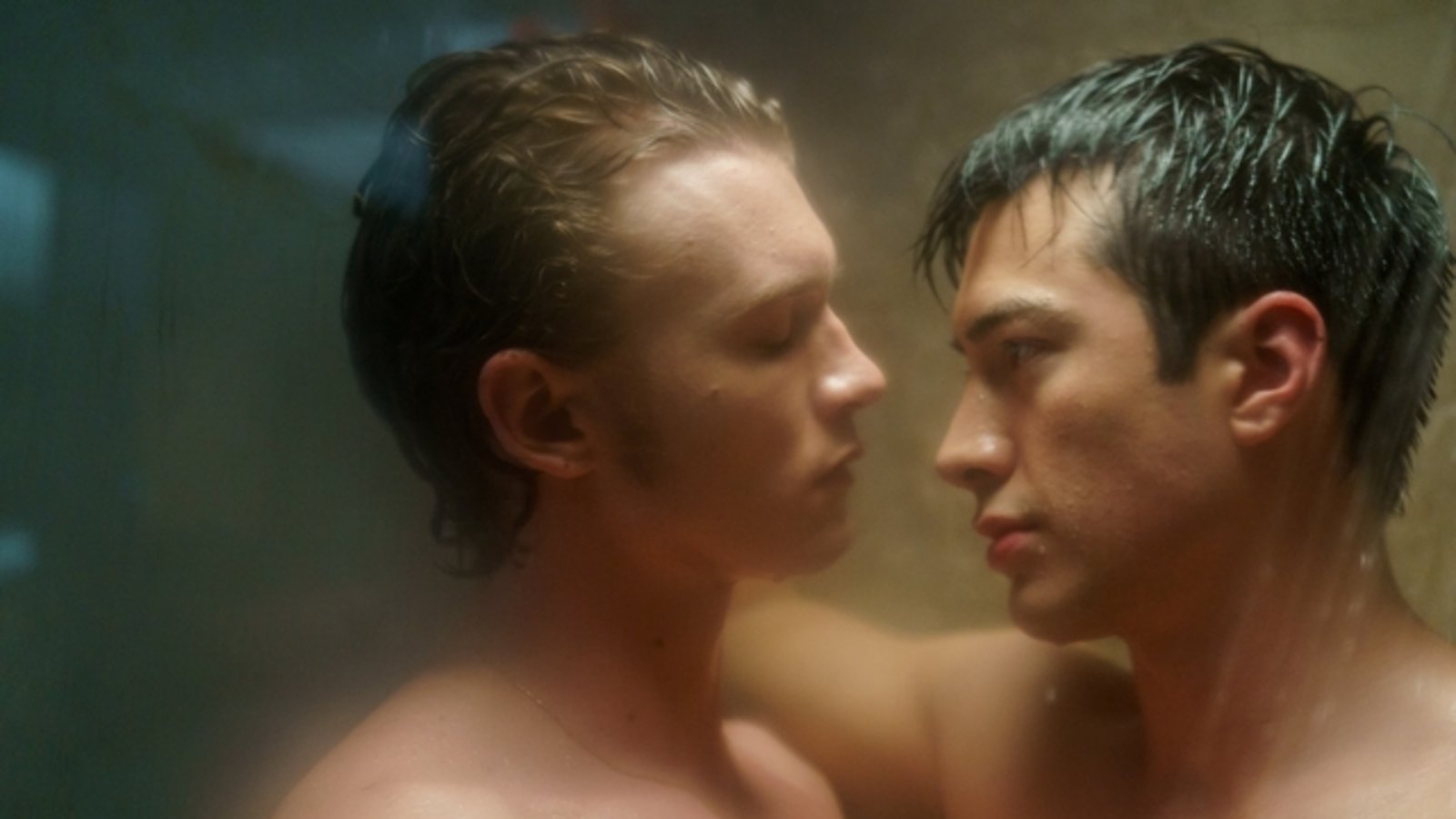 In Episode 4 geht die Geschichte zwischen Ilya Rozanov (Connor Storrie, l.) und Shane Hollander (Hudson Williams) weiter.Foto: Sabrina Lantos/HBO Max In Episode 4 geht die Geschichte zwischen Ilya Rozanov (Connor Storrie, l.) und Shane Hollander (Hudson Williams) weiter.Foto: Sabrina Lantos/HBO Max