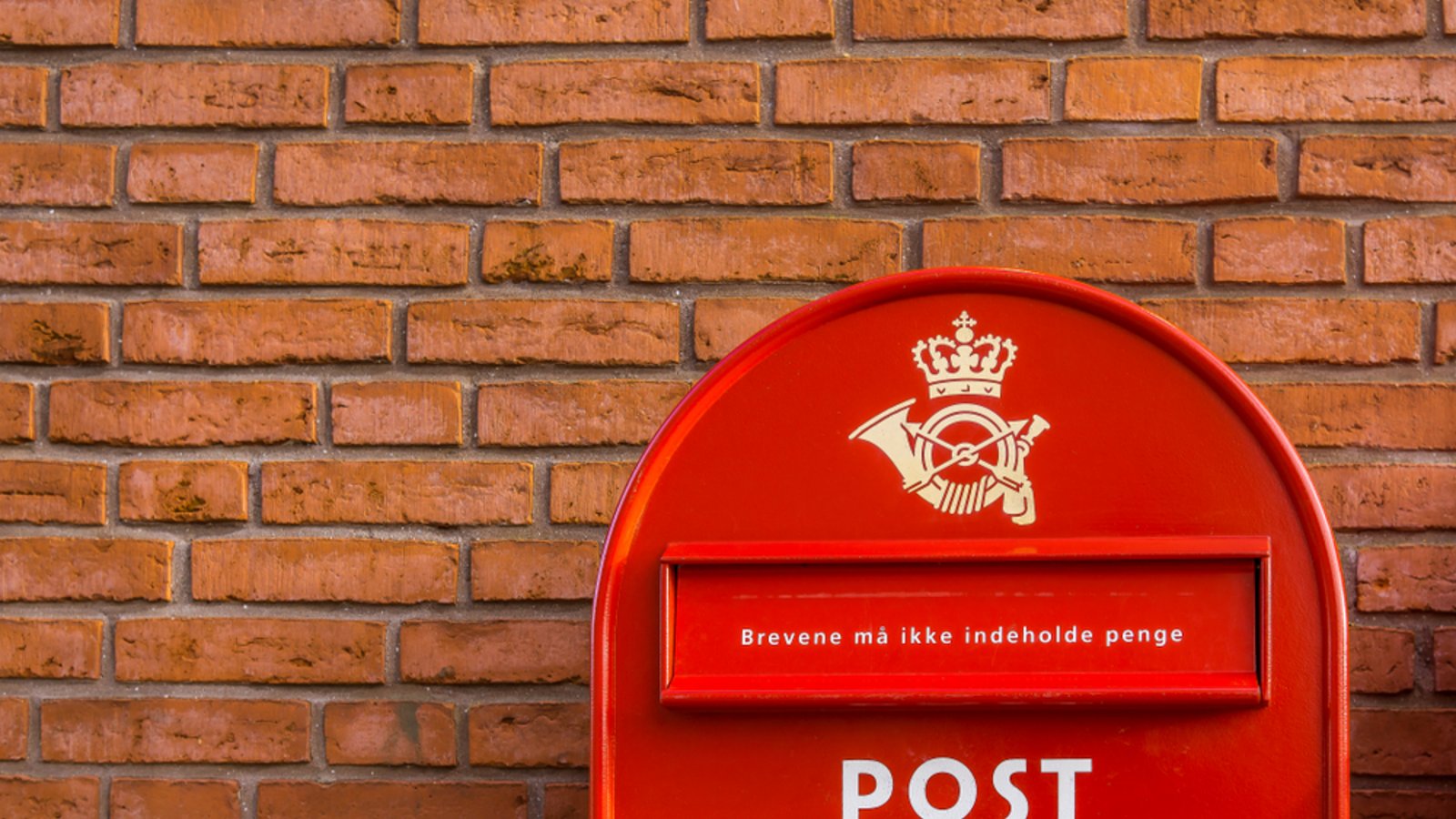 Die roten Briefkästen verschwinden bald.Foto: Stig Alenas / shutterstock.com Die roten Briefkästen verschwinden bald.Foto: Stig Alenas / shutterstock.com