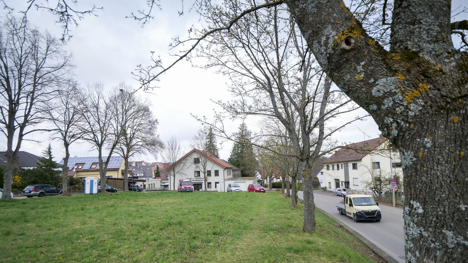 Am Wimsheimer Pfadweg soll die Unterkunft für Flüchtlinge entstehen.Foto: Simon Granville Am Wimsheimer Pfadweg soll die Unterkunft für Flüchtlinge entstehen.Foto: Simon Granville