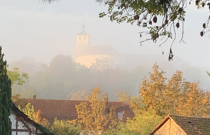 Der Herbst und Schloss Kaltenstein von Werner Katzenwadel.