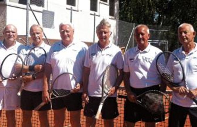 Zum vierten Mal Meister: die Männer 75 des TVV mit (von links) Rüdiger Holzberg, Horst Lessner, Theo Dettinger, Albrecht Neyheusel und Gunter Blaß  Foto: privat