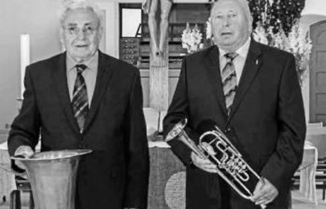 Alle Ehren wert: Für 60 Jahre Mitgliedschaft gibt es das Weltbundabzeichen Foto: p
