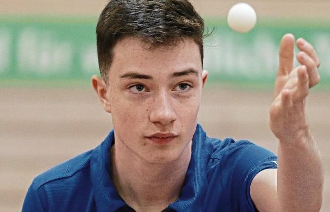 Jeromy Löffler machte es besonders spannend. Der Youngster des TTC Bietigheim-Bissingen setzte sich in seinen beiden Einzeln jeweils erst im fünften Satz durch. Foto: Baumann