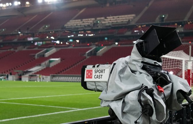 Am Samstag geht in der MHP-Arena wieder das Flutlicht an, wenn der VfB um 18.30 Uhr Borussia Dortmund empfängt.<span class='image-autor'>imago/Eibner</span>