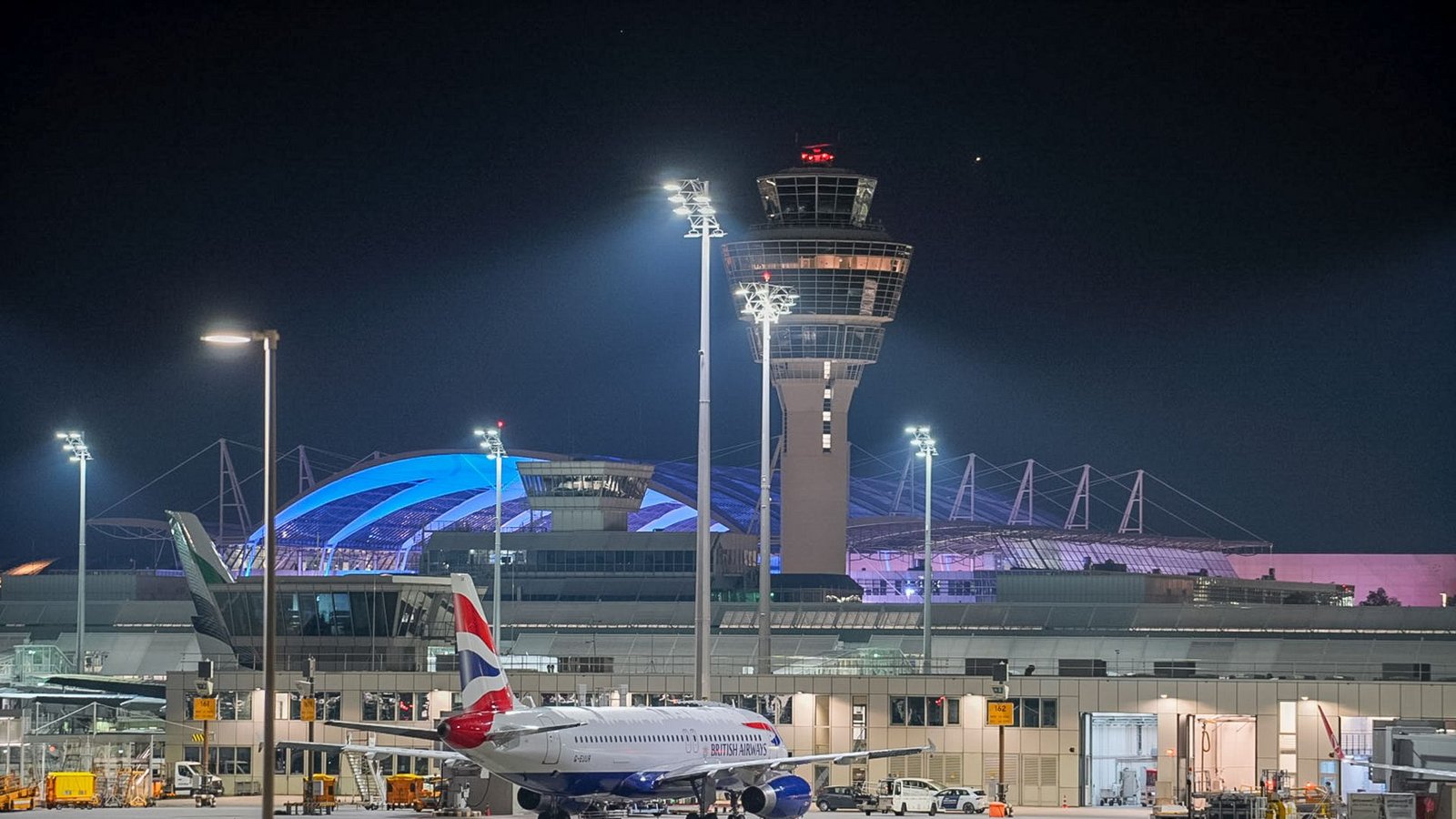 Die bisher bekannten Auswirkungen auf den Stuttgarter Flughafen und die Hintergründe des Warnstreiks bei der Lufthansa 2026 im Überblick.Foto: Enrique Kaczor/onw-images/dpa