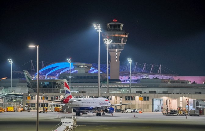 Die bisher bekannten Auswirkungen auf den Stuttgarter Flughafen und die Hintergründe des Warnstreiks bei der Lufthansa 2026 im Überblick.<span class='image-autor'>Foto: Enrique Kaczor/onw-images/dpa</span>