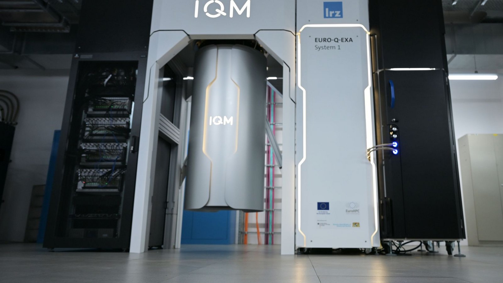 Der im Februar in Betrieb genommene Quantencomputer Euro-Q-Exa im Leibniz-Rechenzentrums der  Bayerischen Akademie der Wissenschaften. Die Quantentechnologie schreitet rasch voran. (Archiv)Foto: Malin Wunderlich/dpa