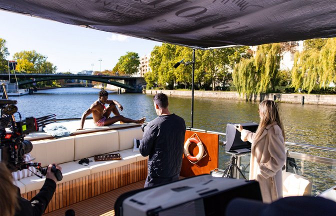Auf der Spree in Berlin müssen die Kandidaten beim Shooting alles geben.<span class='image-autor'>Foto: ProSieben/Daniel Graf</span>