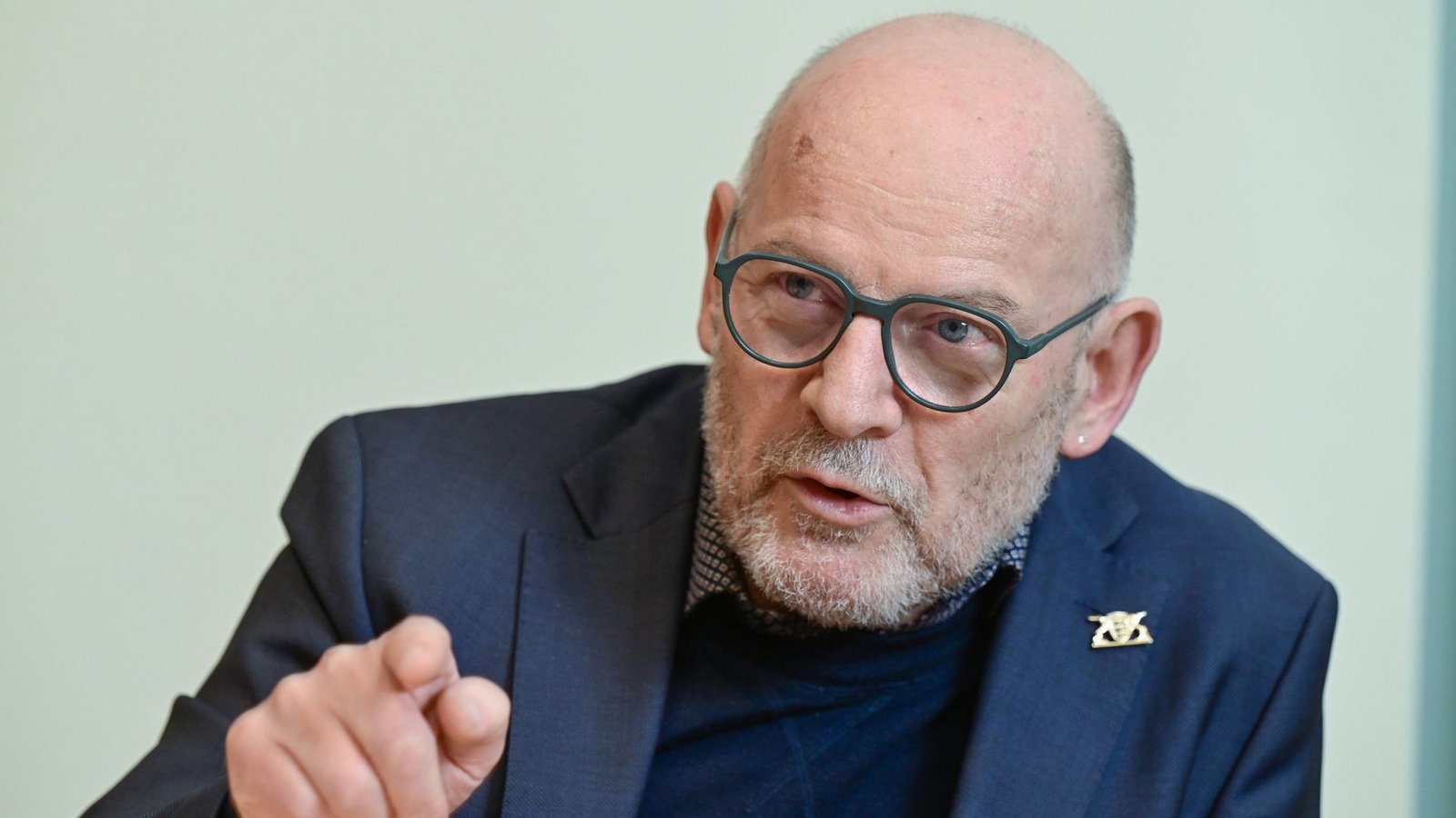 Die strengeren Grenzwerte könnten in Baden-Württemberg eingehalten werden, sagt der Verkehrsminister Winfried Hermann.Foto: dpa/Bernd Weißbrod Die strengeren Grenzwerte könnten in Baden-Württemberg eingehalten werden, sagt der Verkehrsminister Winfried Hermann.Foto: dpa/Bernd Weißbrod