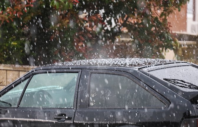 Der Deutsche Wetterdienst vor warnt vor starken Gewittern im Südwesten Deutschlands. Besonders in Baden-Württemberg gilt eine Unwetterwarnung mit Starkregen, Hagel & Sturmböen.<span class='image-autor'>Foto: Jure Divich / Shutterstock.com</span>