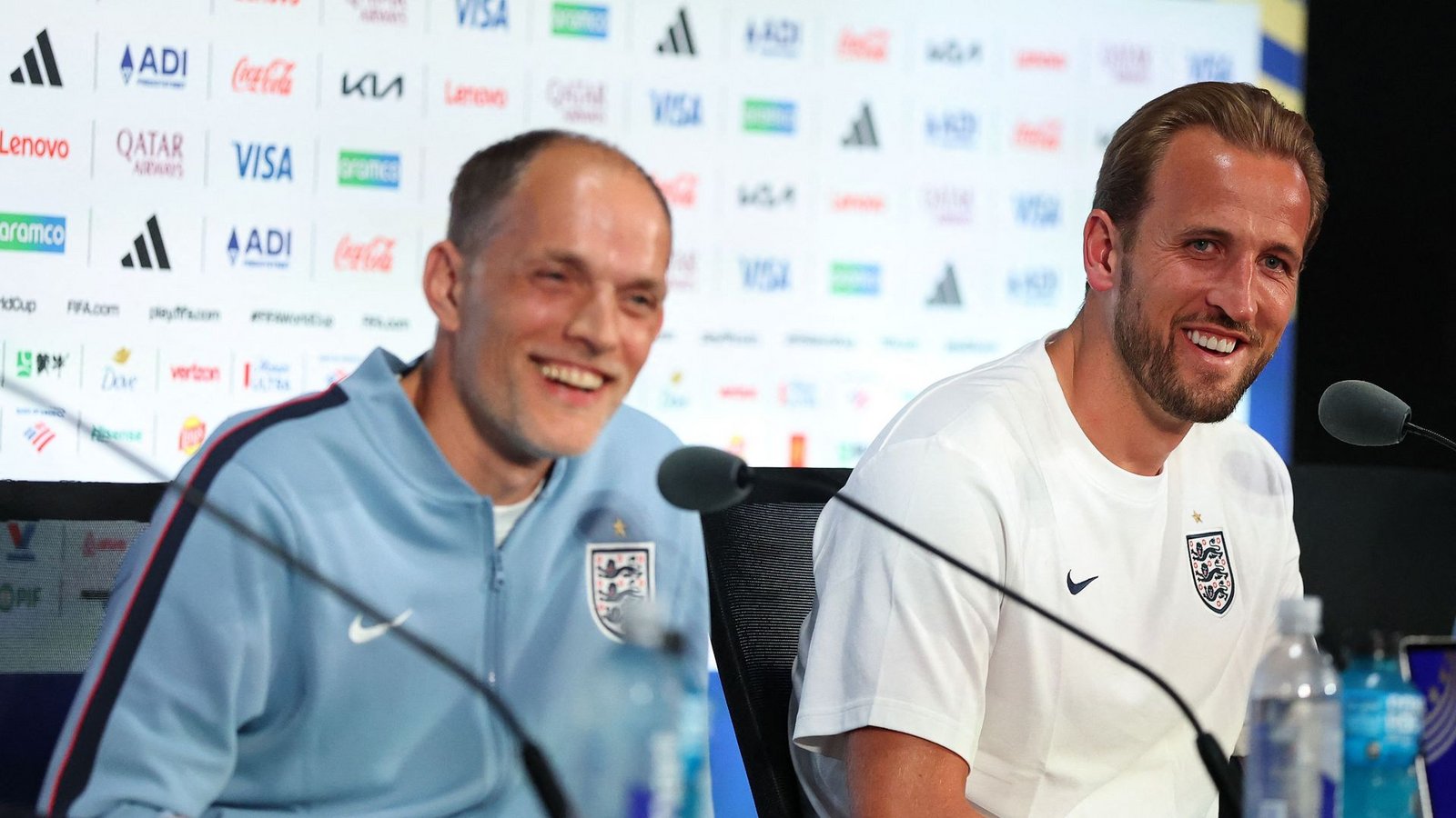 Thomas Tuchel und „VfB-Killer“ Harry Kane gehen gut gelaunt ins Turnier.Foto: Getty Images via AFP Thomas Tuchel und „VfB-Killer“ Harry Kane gehen gut gelaunt ins Turnier.Foto: Getty Images via AFP