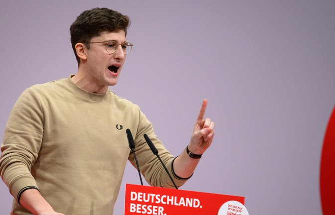 Juso-Chef Philipp Türmer spricht auf dem SPD-Parteitag in Berlin.<span class='image-autor'>Foto: dpa/Bernd von Jutrczenka</span>