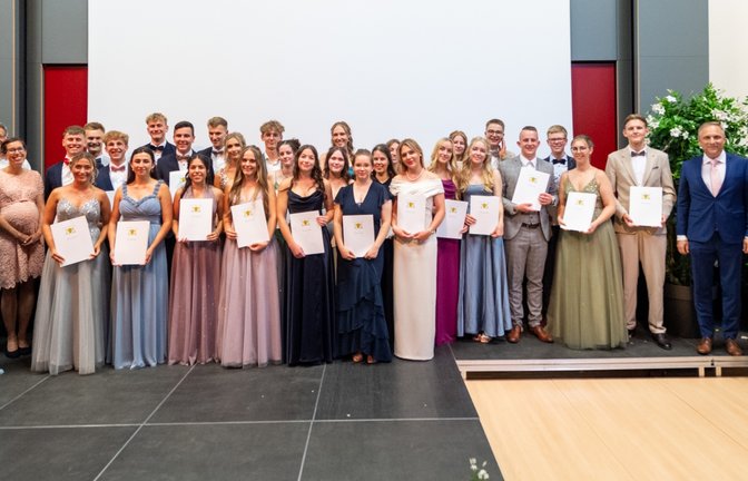 Schulabschluss an der Johann-Christoph-Blumhardt-Schule. <span class='image-autor'>Foto: p</span>