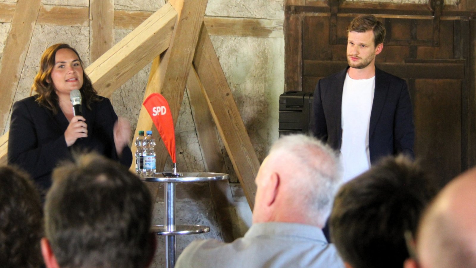Wieder stolz sein können: Isabel Cademartori und Robin Mesarosch in Kleinglattbach. Foto: Kauer