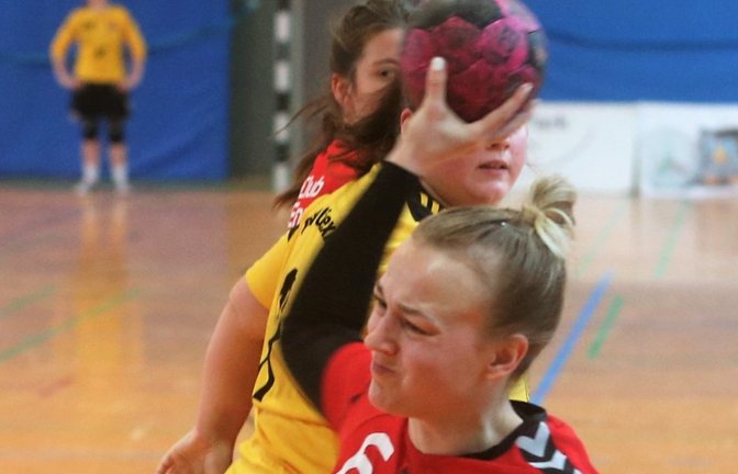 Sophie Maisch hat gegen den TSV Oberriexingen sieben Treffer erzielt, davon zwei durch Siebenmeter. Jetzt geht es gegen den TV Mundelsheim II. Foto: Küppers<span class='image-autor'>Foto: Küppers</span>