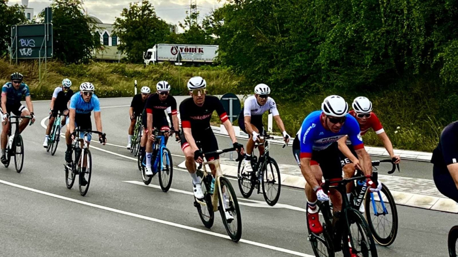 Führt durch Riet: das ADAC Brezel Race, hier eine Aufnahme von 2023. Archivfoto: Dittrich/VKZ Führt durch Riet: das ADAC Brezel Race, hier eine Aufnahme von 2023. Archivfoto: Dittrich/VKZ