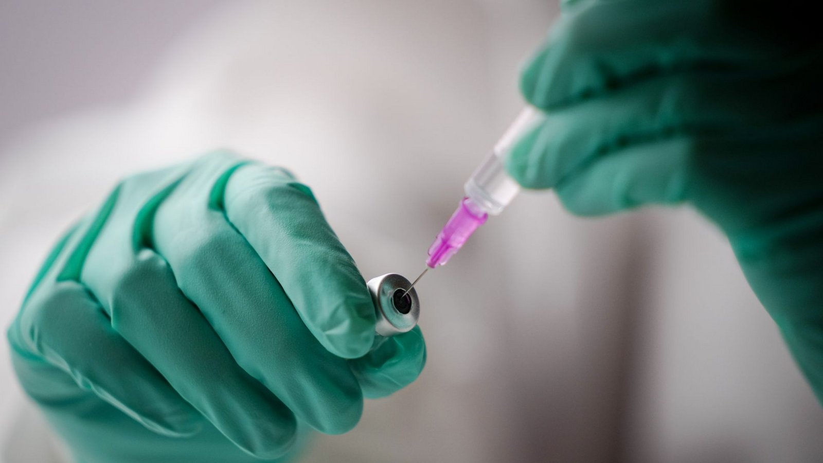 Nach Aussagen von Ärzten ist der Herbst der beste Zeitpunkt für die Impfung gegen das Coronavirus.Foto: Kay Nietfeld/dpa/Kay Nietfeld Nach Aussagen von Ärzten ist der Herbst der beste Zeitpunkt für die Impfung gegen das Coronavirus.Foto: Kay Nietfeld/dpa/Kay Nietfeld
