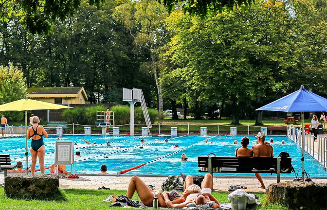Einmal noch ins Freibad in diesem Sommer: Das Freibad Rosental hatte am Sonntag das letzte Mal geöffnet.<span class='image-autor'>Foto: Lichtgut/Zophia Ewska</span>