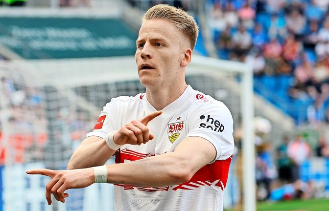 VfB-Offensivspieler Chris Führich bietet<span class='image-autor'>Foto: Baumann</span>