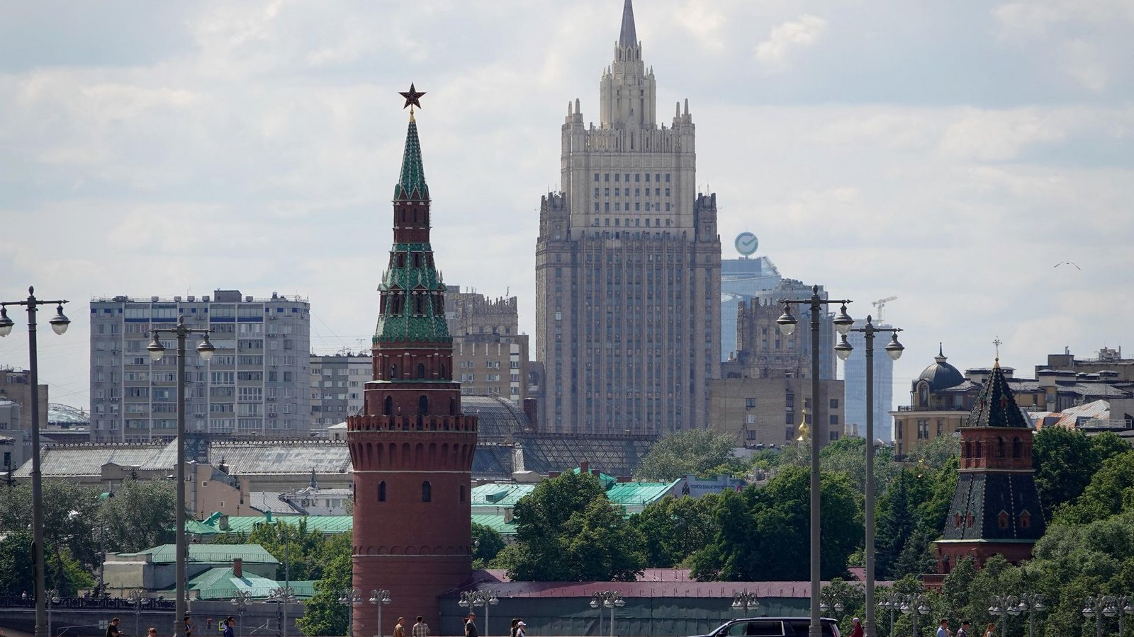 Die russische Flugabwehr will am Morgen mehr als 20 Drohnenangriffe auf Moskau abgewehrt haben. (Archivbild)Foto: Ulf Mauder/dpa