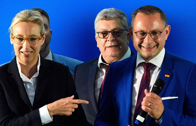 Wiedergewähltes Duo: Alice Weidel und Tino Chrupalla bleiben Vorsitzende der AfD.<span class='image-autor'>Foto: AFP/VOLKER HARTMANN</span>