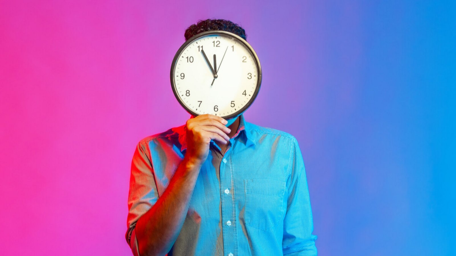 In diesem Artikel erklären wir Ihnen, welcher Zeitraum für das Wort “zeitnah” in Frage kommt. Jetzt weiterlesen.Foto: Khosro / Shutterstock.com