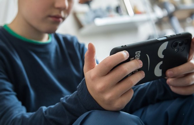 Zwischen Sucht und Sinn: Welcher Umgang mit dem Smartphone ist richtig?<span class='image-autor'>Foto: picture alliance/dpa/dpa-tmn</span>