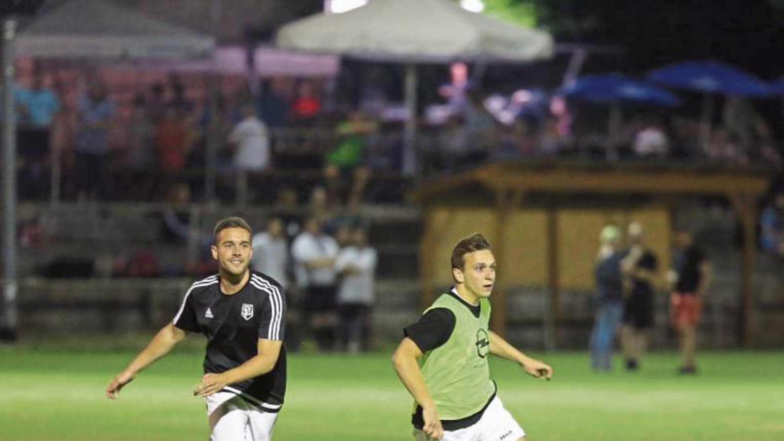 Stimmungsvolles Derby auf dem Heiligenberg zwischen Cuba Libre I und II. Foto: Küppers Stimmungsvolles Derby auf dem Heiligenberg zwischen Cuba Libre I und II. Foto: Küppers