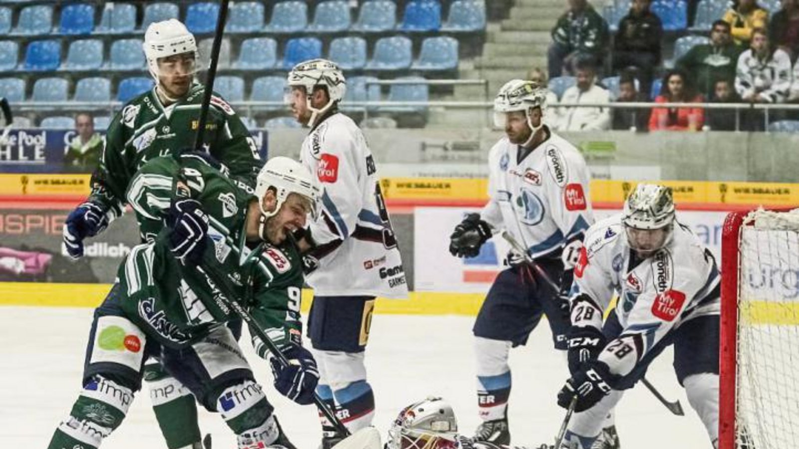 Justin Kelly und Frederik Cabana (von links) sind für die Steelers im Getümmel dabei. Foto: Simecek Justin Kelly und Frederik Cabana (von links) sind für die Steelers im Getümmel dabei. Foto: Simecek