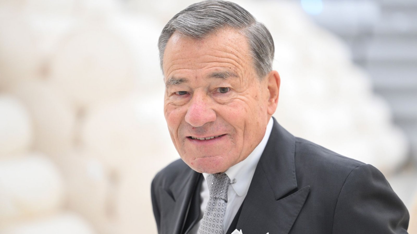 Wolfgang Grupp liegt seit 7. Juli in einer Klinik.Foto: Bernd Weißbrod/dpa