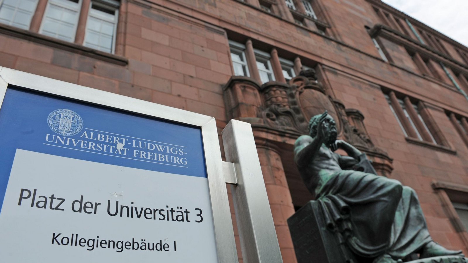 Das Wissenschaftsministerium hat eine externe Expertin für ein Gutachten beauftragt.Foto: Patrick Seeger/dpa/Patrick Seeger