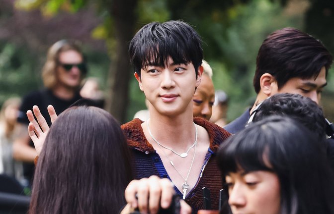 Jin von BTS ist einer der größten Popstarts Südkoreas - und weltweit.<span class='image-autor'>Foto: IMAGO / NurPhoto</span>