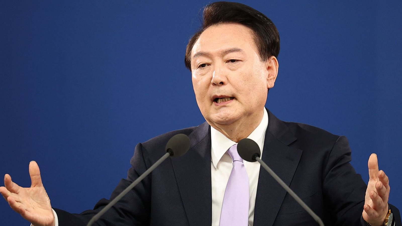 Dem inzwischen suspendierten Präsidenten Yoon Suk Yeol droht eine Haftstrafe. (Archivbild)Foto: AFP/KIM HONG-JI Dem inzwischen suspendierten Präsidenten Yoon Suk Yeol droht eine Haftstrafe. (Archivbild)Foto: AFP/KIM HONG-JI