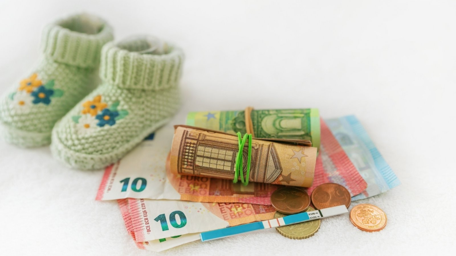 In der Regel sollte das Kindergeld noch kommen.Foto: MiViK / shutterstock.com In der Regel sollte das Kindergeld noch kommen.Foto: MiViK / shutterstock.com