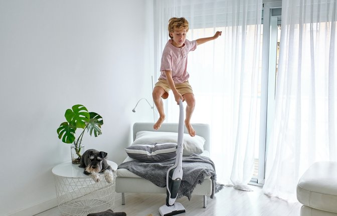 Erfahren Sie, ob Kinder verpflichtet sind, im Haushalt mitzuhelfen und was für sie zumutbar ist.<span class='image-autor'>Foto: Addictive Stock / Shutterstock.com</span>