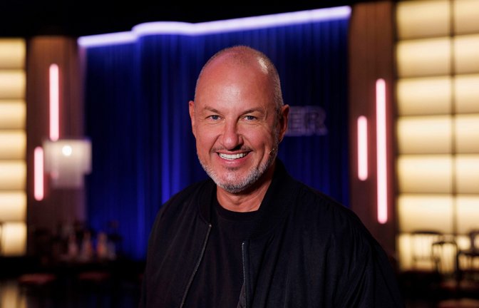 Fernsehkoch Frank Rosin bei der Aufzeichnung der WDR-Talkshow Kölner Treff im WDR Studio.<span class='image-autor'>Foto: IMAGO / Panama Pictures</span>