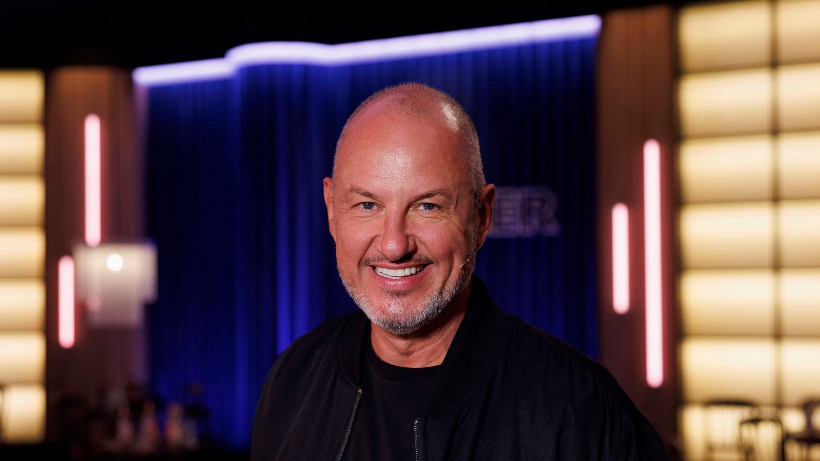 Fernsehkoch Frank Rosin bei der Aufzeichnung der WDR-Talkshow Kölner Treff im WDR Studio.Foto: IMAGO / Panama Pictures Fernsehkoch Frank Rosin bei der Aufzeichnung der WDR-Talkshow Kölner Treff im WDR Studio.Foto: IMAGO / Panama Pictures